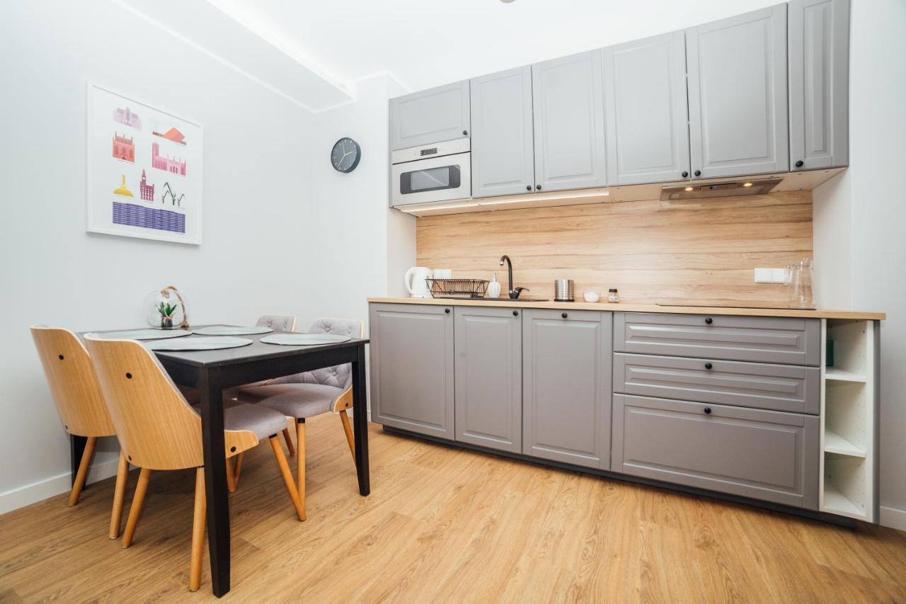 Pobookowane Chmielna Apartments Old Town グダニスク エクステリア 写真
